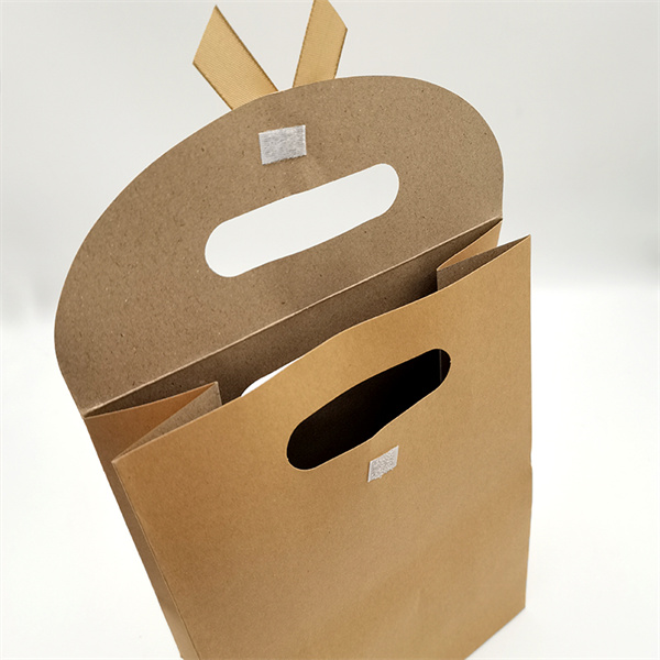 Die-Cut Handle Kraft Paper Shopping Bags